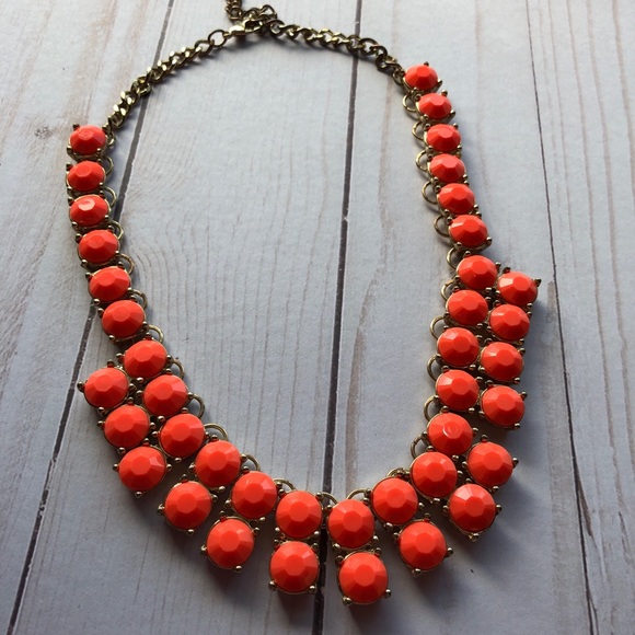 Bright Orange Necklace 🔥 - Picture 6 of 6